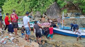 Evakuasi Nelayan Yang Tenggelam Diperairan Pulau Sembilan Kotabaru