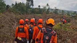 Pencarian Helikopter Ya g Hilang Kontak di Mantewe Kabupaten Tanah Bumbu, Kalimantan Selatan