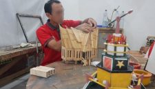 Warga Binaan Lembaga Pemasyarakatan Kelas III Batulicin, Membuat Miniatur Rumah Adat Hingga Tugu Perjuangan Pagatan
