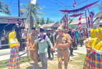 Bupati Kotabaru H. Muhammad Rusli, S.Sos bersama rombongan menghadiri Festival Adat Katir Race 2025 yang digelar di Desa Pulau Kerayaan, Kecamatan Pulau Laut Kepulauan.