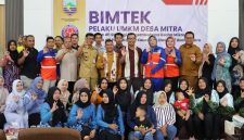 PT Indocement Tarjun menggelar Bimtek bagi Pelaku UMKM di Desa Mitranya.