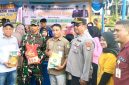 Dinas Ketahanan Pangan dan Pertanian menggelar Gerakan Pangan Murah (GPM) Dalam Rangka Memperingati Hari Pangan Sedunia (HPS) ke-45 di Obyek Wisata Siring Laut.