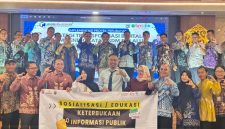 Diskominfo Provinsi Kalimantan Selatan menggelar kegiatan Sosialisasi dan Edukasi Keterbukaan Informasi Publik di Aula Bamega, Kabupaten Kotabaru