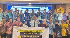 Diskominfo Provinsi Kalimantan Selatan menggelar kegiatan Sosialisasi dan Edukasi Keterbukaan Informasi Publik di Aula Bamega, Kabupaten Kotabaru