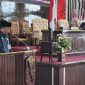 Asisten Administrasi Umum, Slamet Riyadi, S.Pd., M.Ed., sampaikan dua buah Raperda dalam rapat Paripurna Masa Persidangan Satu Rapat ke- 31, yang bertempat di Ruang Rapat Paripurna DPRD Kotabaru.