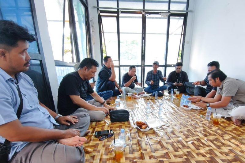 Rapat Kerja Seluruh Anggota PWI Tanah Bumbu sekaligus Persiapan Kegiatan Sosialisasi UU Pers dan ITE pada Semua Kepala SLTP dan SMA di Tanah Bumbu