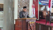Wakil Ketua II Chairil Anwar saat bacakan hasil reses Tahap III