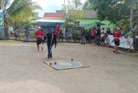 Suasana Lomba Bagasing Kampung Nelayan di Desa Sarang Tiung