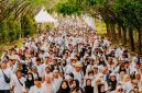 Ribuan Peserta Ikuti Jalan Sehat Batulicin Festival Yang Digelar Jhonlin Group di Batulicin Kabupaten Tanah Bumbu, Kalimantan Selatan
