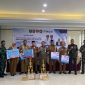 Foto Bersama Dengan Pemenang Lomba Poskamling Tingkat Kabupaten dan Provinsi Kalimantan Selatan Saat Sosialisasi Produk Hukum Daerah di Hotel Medina Pagatan Kabupaten Tanah Bumbu, Senin (15/12/2025).