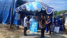 Pelepasan Balon Senagai Tnada Peresmian SPPG  oleh Asisten III setda Kotabaru bersama ketua yayasan 