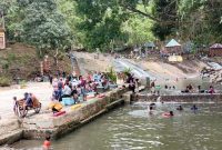 Suasana Wisata Air Terjun Tumpang Dua Kotabaru, Minggu (4/1/2026).