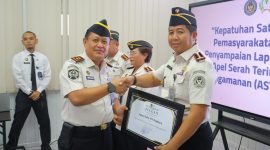 Kepala Lembaga Pemasyarakatan Kotabaru, Terima Penghargaan