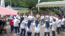 Kecamatan Pulau laut Utara Family Gathering bersama Aparat Desa di kawasan Objek wisata Air Terjun Tumpang Dua sebelimbingan