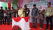 Kepala Kejaksaan Tinggi Kalimantan Resmikan Kantor Kejaksaan Negeri Kotabaru